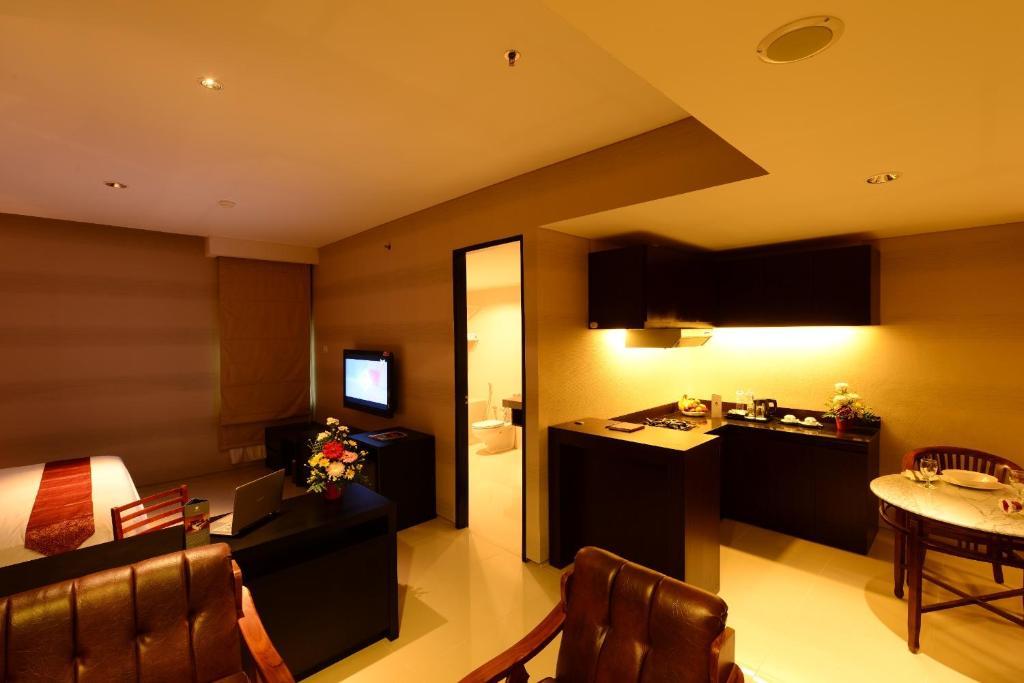 Emilia Hotel By Amazing - Παλεμπάνγκ Εξωτερικό φωτογραφία